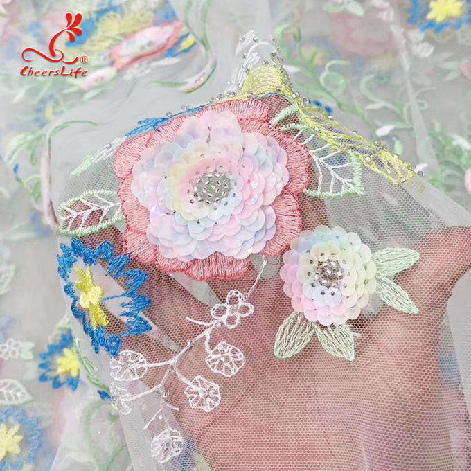 Tela floral colorida do bordado com laço suíço de Volie da malha das lantejoulas