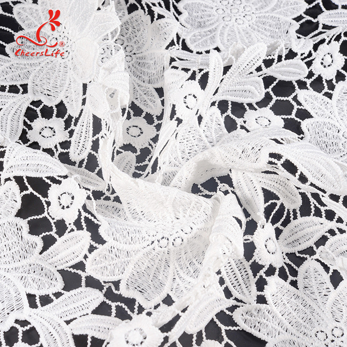 tela floral solúvel em água do bordado da largura de 125cm com lantejoulas