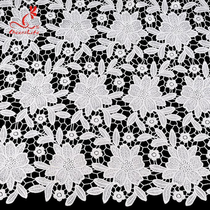 tela floral solúvel em água do bordado da largura de 125cm com lantejoulas